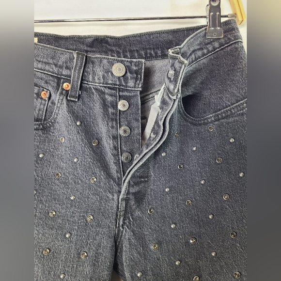 Levi's 501 Women's 26 Gray Studded Premium Denim Cropped straight leg jean - Picture 6 of 8